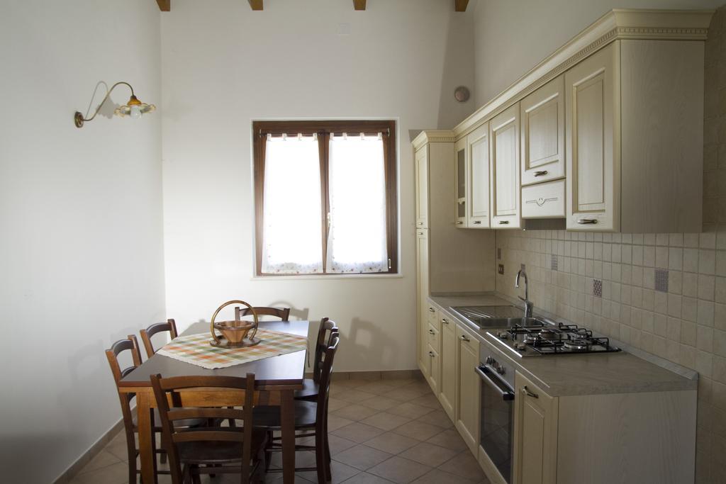 Residence Colle Veroni Mosciano SantʼAngelo Cameră foto