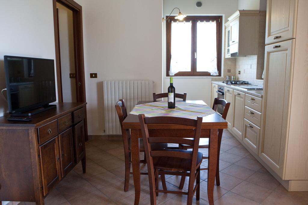 Residence Colle Veroni Mosciano SantʼAngelo Cameră foto